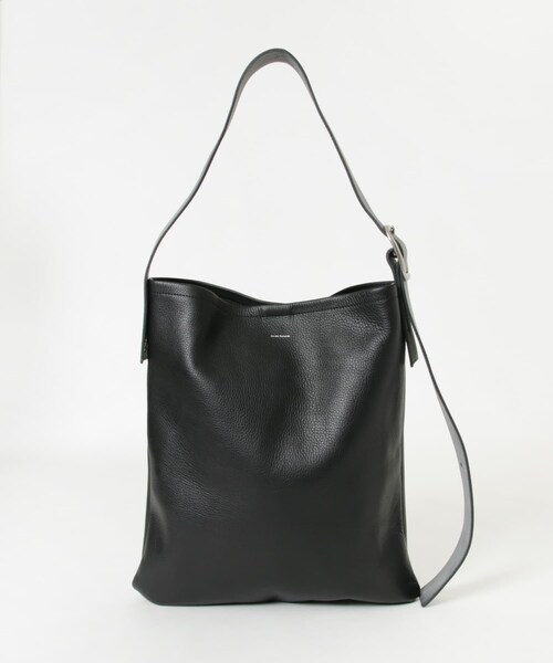 URBAN RESEARCH（アーバンリサーチ）の「Hender Scheme　one side belt bag（ショルダーバッグ・メンズ・navy/black・-）」の4枚目の写真