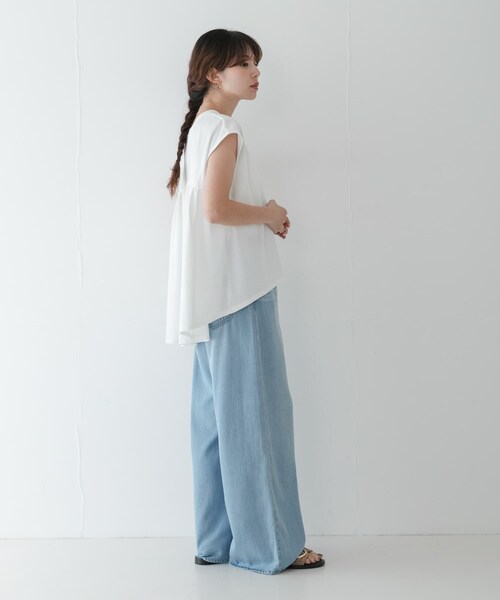 URBAN RESEARCH Sonny Label（アーバンリサーチサニーレーベル）の「接触冷感バックフレアフレンチTシャツ（Tシャツ/カットソー・レディース・オフ/チャコール/コーラルレッド・Free）」の9枚目の写真