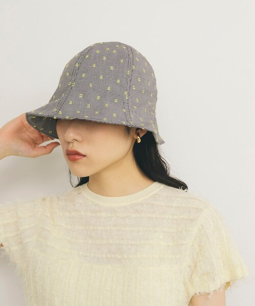 KBF（ケイビーエフ）の「刺繍チェックチューリップHAT（ハット・レディース・BLACK/BLUE・one）」の4枚目の写真