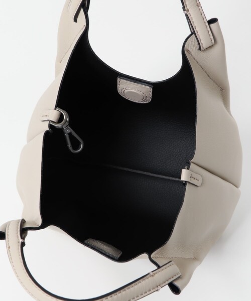 URBAN RESEARCH ROSSO（アーバンリサーチロッソ）の「DUA（ショルダーバッグ・レディース・LAMBNERO/NEROCUOIO・-）」の14枚目の写真