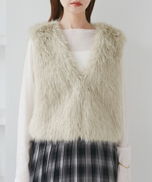 ROPE' PICNIC（ロペピクニック）の「ファーベスト（ベスト・レディース・ダークブラウン/ベージュ・F）」の16枚目の写真