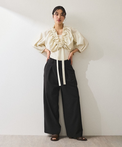 ADAM ET ROPE'(アダムエロペ)の「【サステナブル】ブラウスセットタンクトップ(シャツ/ブラウス・レディース・ブラック系/キナリ系・F)」の4枚目の写真