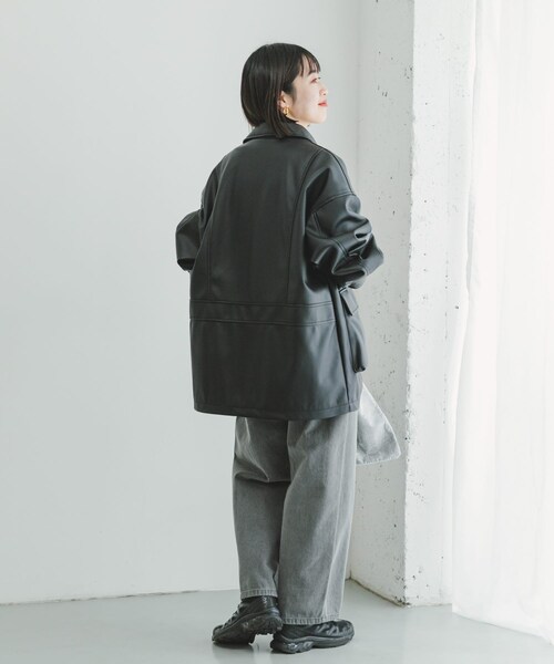 ITEMS URBANRESEARCH（アイテムズ アーバンリサーチ）の「フェイクレザージャケット（その他アウター・レディース・L.BEG/BLK・FREE）」の8枚目の写真