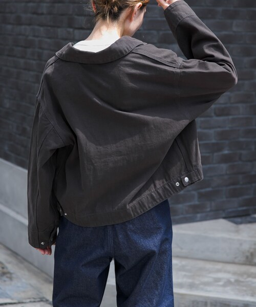 URBAN RESEARCH DOORS（アーバンリサーチドアーズ）の「FORK&SPOON　ガーメントダイツイルジップブルゾン（ブルゾン・レディース・IVORY/CHARCOAL・1）」の16枚目の写真