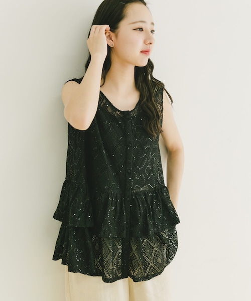 ITEMS URBANRESEARCH(アイテムズ アーバンリサーチ)の「シアースパンコールペプラムトップス(その他トップス・レディース・L.BEG/BLK・FREE)」の1枚目の写真