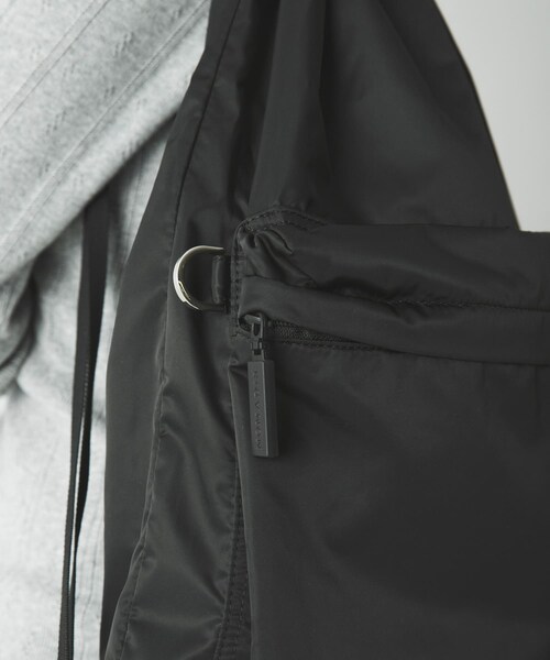 URBAN RESEARCH（アーバンリサーチ）の「『一部別注カラー』NOMADIS　LATT（バックパック/リュック・レディース・別注RED/BLACK/BROWN・-）」の8枚目の写真