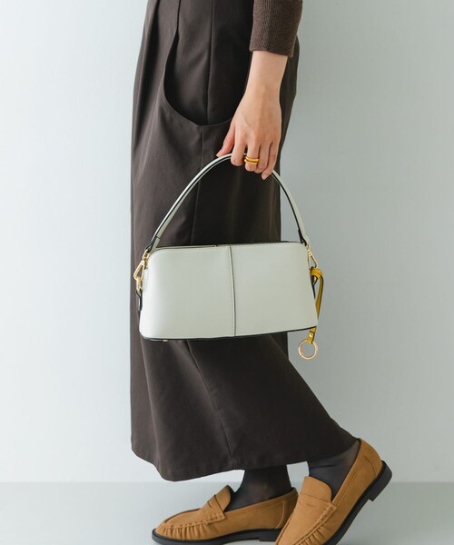 RODE SKO（ロデスコ）の「センターステッチショルダーバッグ（ショルダーバッグ・レディース・BLACK/MILK/ORANGE・one）」の11枚目の写真