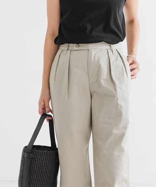 URBAN RESEARCH（アーバンリサーチ）の「J.B.ATTIRE　Paris trouser（チノパンツ・レディース・Beige・1/2）」の3枚目の写真