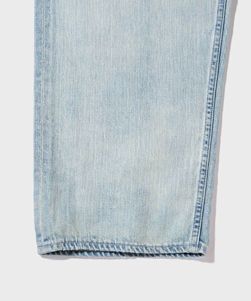 ADAM ET ROPE'（アダムエロペ）の「【AURALEE/オーラリー】FADED SELVEDGE LIGHT DENIM WIDE PANTS（デニムパンツ・メンズ・ブルー系・28/30/32/34）」の9枚目の写真