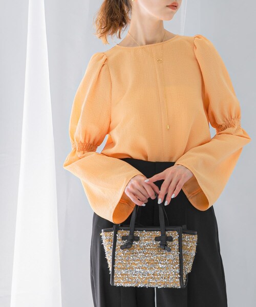 URBAN RESEARCH ROSSO（アーバンリサーチロッソ）の「シャーリングベルスリーブブラウス（シャツ/ブラウス・レディース・orange/white・FREE）」の18枚目の写真