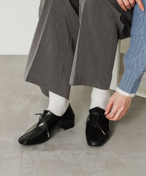 SENSE OF PLACE by URBAN RESEARCH（センスオブプレイスバイアーバンリサーチ）の「タックリボンステップオンシューズ（その他シューズ・レディース・BLACK/BROWN/BEIGE・S/M/L）」の6枚目の写真