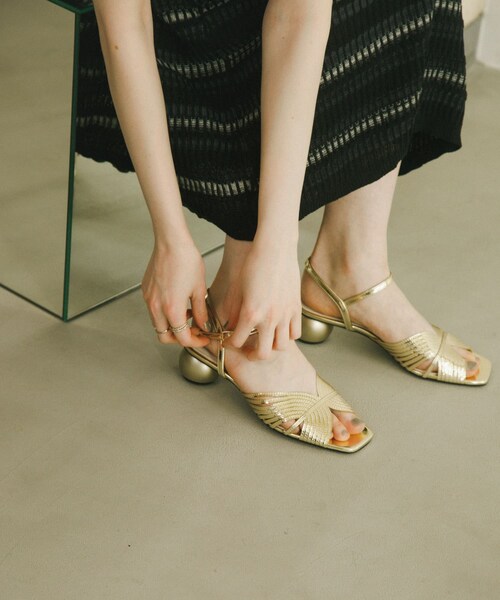 SENSE OF PLACE by URBAN RESEARCH（センスオブプレイスバイアーバンリサーチ）の「メタリックサンダル（サンダル・レディース・GOLD/SILVER・S/M/L）」の2枚目の写真