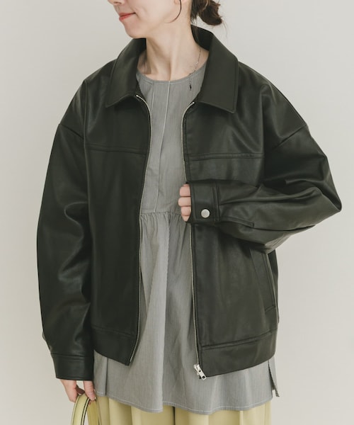 ITEMS URBANRESEARCH（アイテムズ アーバンリサーチ）の「フェイクレザーZIPUPブルゾン（その他アウター・レディース・BLK/BRN・Free）」の4枚目の写真