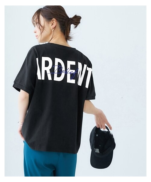 nissen（ニッセン）の「【選べる柄】吸汗速乾オーバーサイズプリントドルマンスリーブＴシャツ（Tシャツ/カットソー・レディース・杢グレー:バックデカロゴ/黒:バックデカロゴ/チャコール:センターロゴ/オフホワイト:センターロゴ/モカ:タテロゴ/カーキ:スターロゴ/オフホワイト:バックロゴ/杢グレー:バックロゴ・S~M/L~LL）」の3枚目の写真