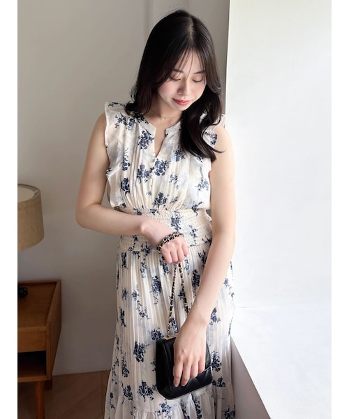 プリーツフラワーシフォンワンピース