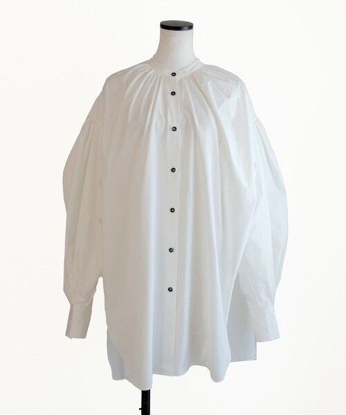 Marient(マリエント)の「モノトーンギャザータイプライターBL(シャツ/ブラウス・レディース・ホワイト・FREE)」の1枚目の写真