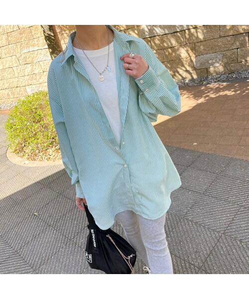 copine(コピン)の「袖ボリュームストライプビッグカラーシャツ(3color)(シャツ/ブラウス・レディース・グリーン/ブルー/ブラック・F)」の1枚目の写真