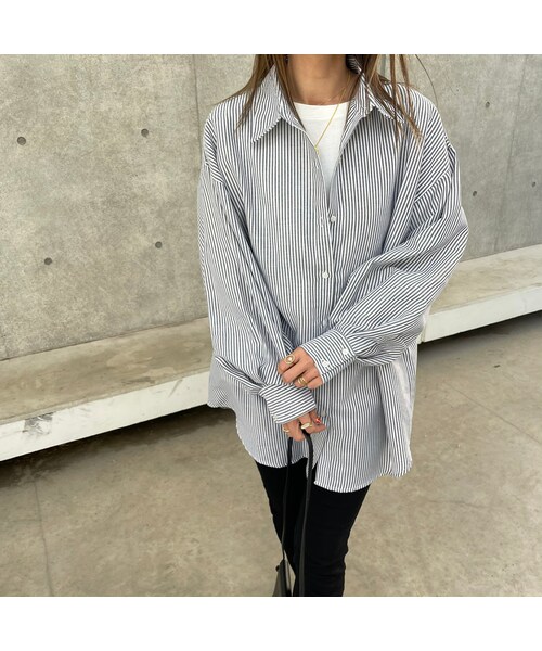 copine(コピン)の「袖ボリュームストライプビッグカラーシャツ(3color)(シャツ/ブラウス・レディース・グリーン/ブルー/ブラック・F)」の2枚目の写真