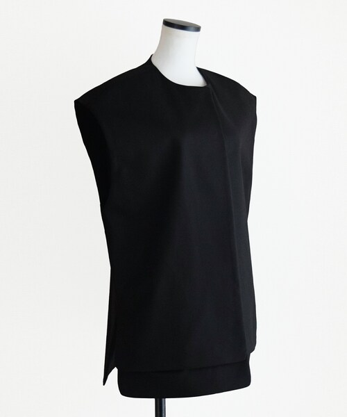 Marient(マリエント)の「ダブルヘムカラーレスジレ(その他アウター・レディース・ベージュ/ブラック・FREE)」の2枚目の写真