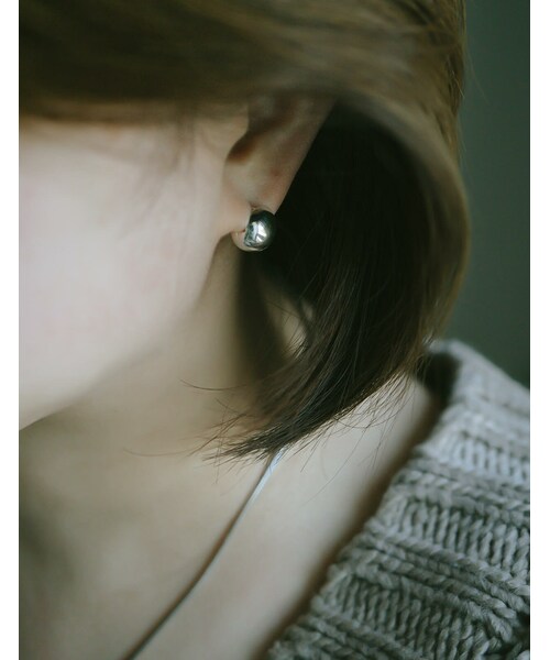 Ops.(オプス)の「Silver925 Macaroons Earrings Palourde -パルルド-(ピアス(両耳用)・レディース・シルバー/ゴールド・ボール/ハート)」の1枚目の写真