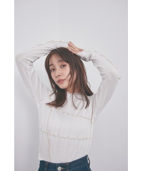 N WITH.（エヌウィズ）の「メローテレコTOPS（Tシャツ/カットソー・レディース・イエロー/ホワイト/ブラウン・F）」の2枚目の写真