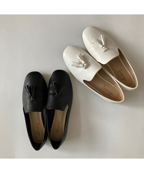 copine（コピン）の「タッセル付きオペラシューズ(2size)（その他シューズ・レディース・ホワイト/ブラック・M/L）」の2枚目の写真