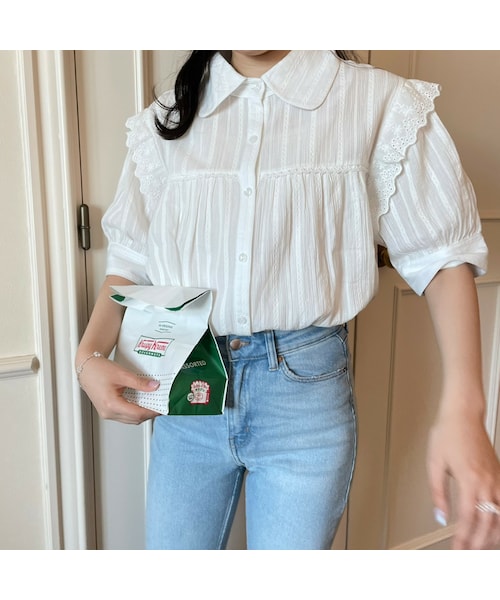 OLUPIC（オルピック）の「【SHOPLIST限定】ストライプレースパフスリーブブラウス（シャツ/ブラウス・レディース・グリーン/ホワイト/ブラック・F）」の2枚目の写真