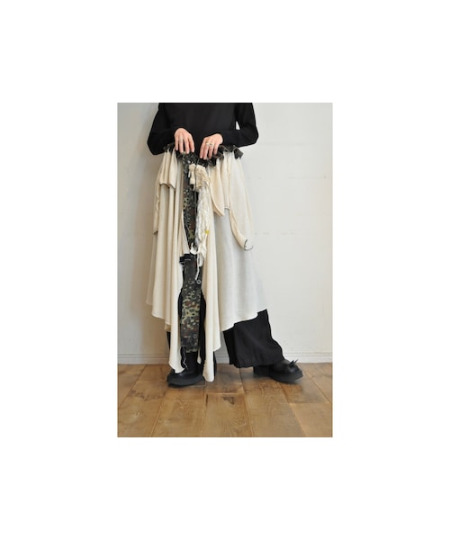 sandglass（サンドグラス）の「ロレンスジュエリーケープ（ストール/ショール・レディース・ベージュ・one）」の2枚目の写真