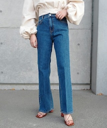 LAULEN（ローレン）の「Center press blue denim（デニムパンツ・レディース）」