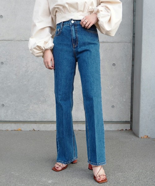 LAULEN(ローレン)の「Center press blue denim(デニムパンツ・レディース・ブルー・S/M)」の1枚目の写真
