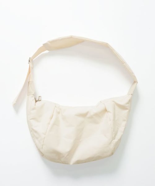 Crisp（クリスプ）の「パフショルダーバッグ[c3k3016b]（ショルダーバッグ・レディース・ブラック/アイボリー・FREE）」の3枚目の写真