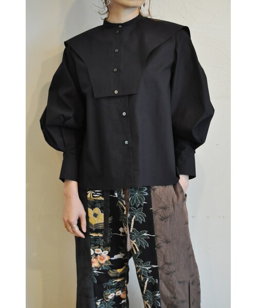 --（--）の「ボリュームスリーブブラウス（シャツ/ブラウス・レディース・ホワイト/ベージュ/ブラック・one）」の2枚目の写真