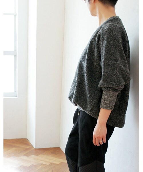 L'Ancre(アンカー)の「L'Ancre (アンカー)トイプーコクーンオーバーニット(ニット/セーター・レディース・ホワイト/ブラック・Free)」の2枚目の写真