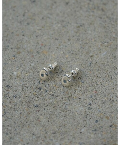 Scat(スキャット)の「"Bean" pierce (SILVER/両耳用)(ピアス(両耳用)・レディース・シルバー・縦:約8mm 横:約6.3mm 厚み約3mm)」の7枚目の写真