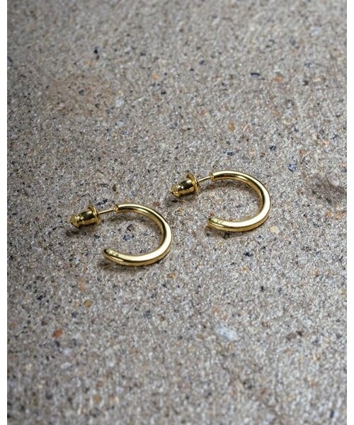 Scat（スキャット）の「"Proto" hoop pierce（GOLD/両耳用）（ピアス（両耳用）・レディース・ゴールド・内径: 約12mm 線径: ポスト付近約2.0mm・先端約2.5mm ポスト線径: 0.75mm）」の2枚目の写真