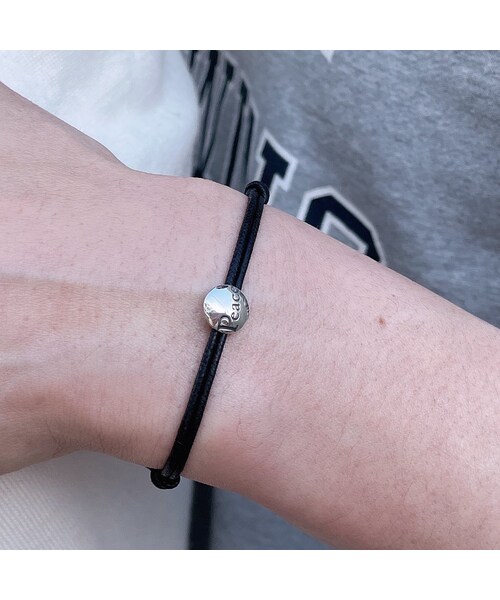 28 vingt-huit(ヴァン ユィット)の「ヴァン ユィット 780 ピース ワックスコード 紐ブレスレット(ブレスレット・レディース・シルバー・free)」の3枚目の写真