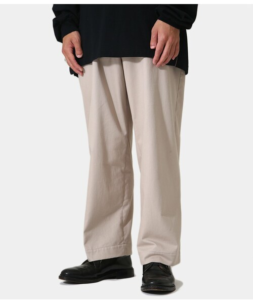 marka（マーカ）の「SIDE ADJUST TROUSERS - ORGANIC COTTON 10/- DRILL -（その他パンツ・メンズ・ホワイト/ベージュ・1(S)/2(M)/3(L)）」の2枚目の写真