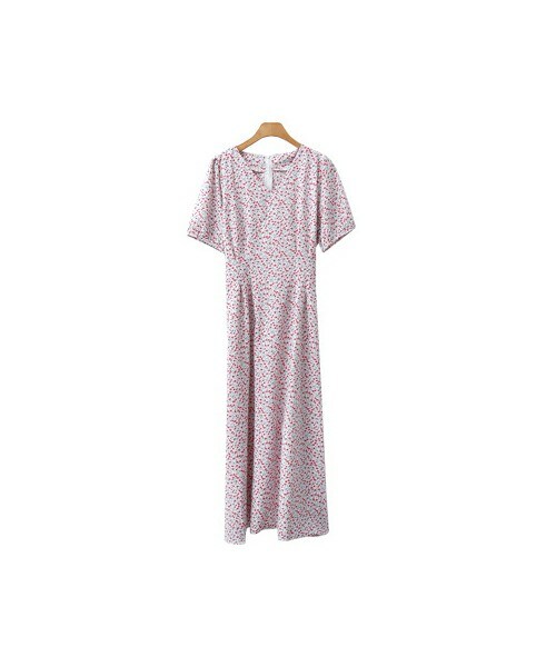 ENVYLOOK（エンビールック）の「ウエストタックパフ半袖Vネック花柄マキシワンピース（ワンピース・レディース・블랙/블루/화이트・FREE(44-66)）」の2枚目の写真