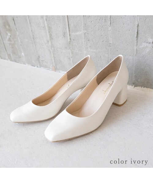 Shoe Fantasy（シューファンタジー）の「スクエアトゥ シンプル パンプス（パンプス・レディース・ホワイト・23.5）」の2枚目の写真