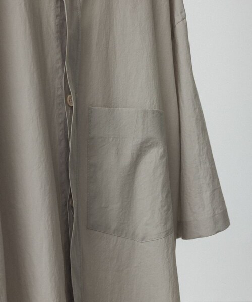 LIDNM（リドム）の「OOMI ZARASHI POPLIN SHIRT（シャツ/ブラウス・メンズ・ホワイト/グリーン・M/L）」の14枚目の写真