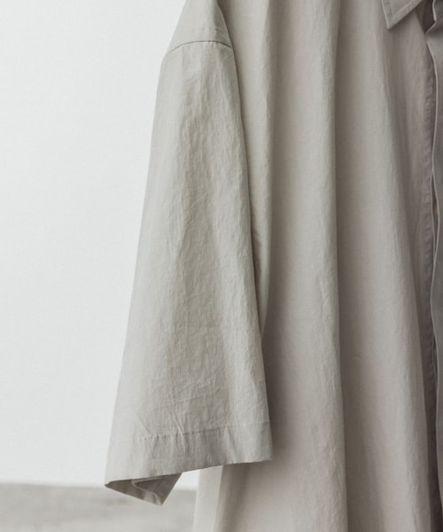 LIDNM（リドム）の「OOMI ZARASHI POPLIN SHIRT（シャツ/ブラウス・メンズ・ホワイト/グリーン・M/L）」の16枚目の写真