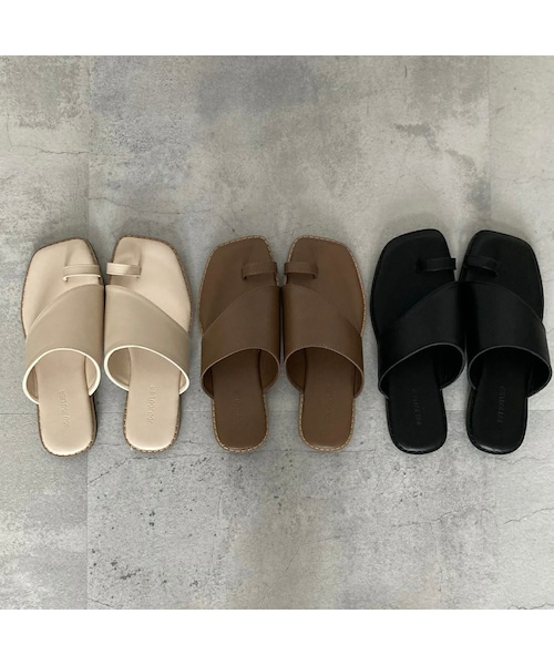 copine（コピン）の「スクエアトゥトングサンダル(3color/2size)（サンダル・レディース・アイボリー/モカ/ブラック・M/L）」の2枚目の写真