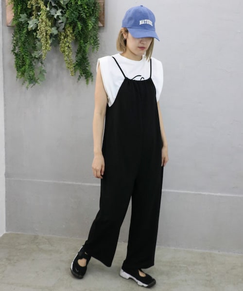 Sheson(シーズン)の「カットジョーゼットサロペット(サロペット/オーバーオール・レディース・ブラック/ブラウン・F)」の1枚目の写真