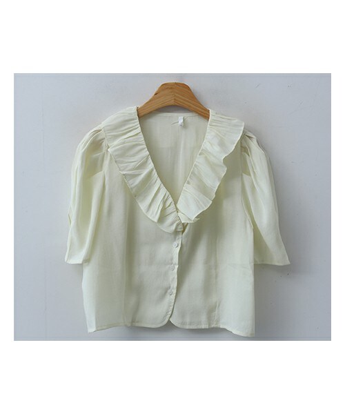 ENVYLOOK（エンビールック）の「ラッフルVネックパフ半袖クロップドブラウス（シャツ/ブラウス・レディース・화이트/옐로우/그린・FREE(44-66)）」の3枚目の写真