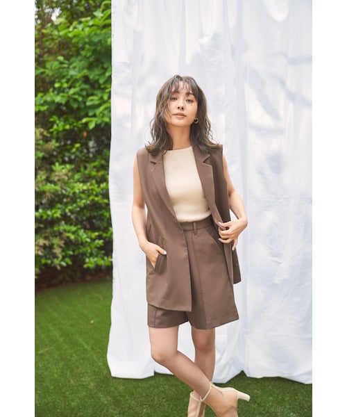N WITH.（エヌウィズ）の「ベルテッドベスト（ベスト・レディース・ブラック/ブラウン・F）」の2枚目の写真