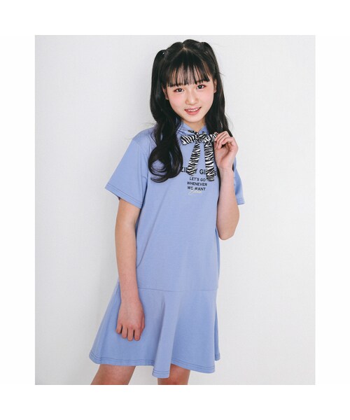 ZIDDY(ジディ)の「ロゴプリント リボン フード ワンピース (130~160cm)(ワンピース・キッズ・パープル/ブラック・150)」の1枚目の写真