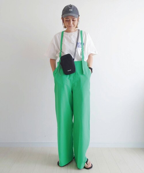 CORNERS（コーナーズ）の「	u.e.made*×CORNERSコラボ　リネンライクサスペンダー付きストレートパンツ（その他パンツ・レディース・ホワイト/ブラック/グリーン・M/L）」の7枚目の写真