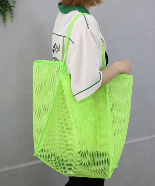 Sheson（シーズン）の「ハニカムメッシュトートバッグ（エコバッグ/サブバッグ・レディース・ベージュ/イエロー/グリーン/ブラック・F）」の4枚目の写真