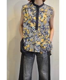 -- | フラワープリントノースリーブ(タンクトップ)