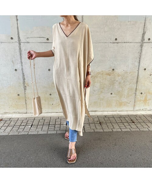 copine(コピン)の「楊柳パイピングカフタンゆったりワンピース(ワンピース・レディース・ベージュ・ワンサイズ)」の1枚目の写真